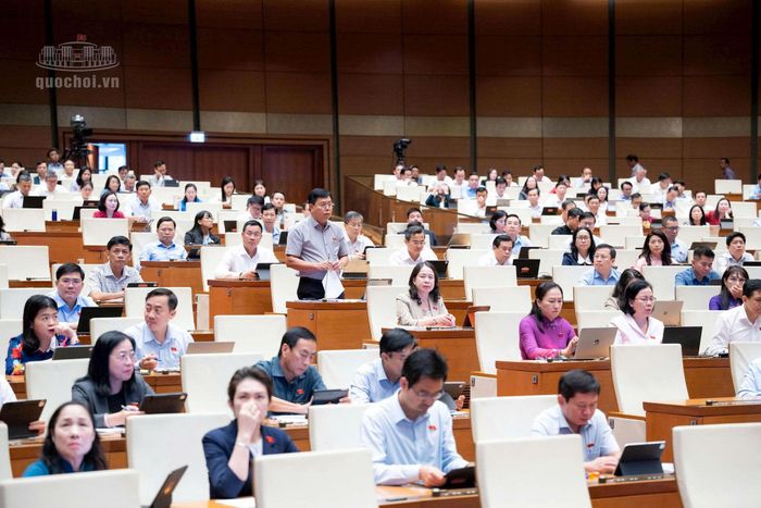 Quang cảnh phiên họp chiều 30-10. Ảnh: quochoi.vn
