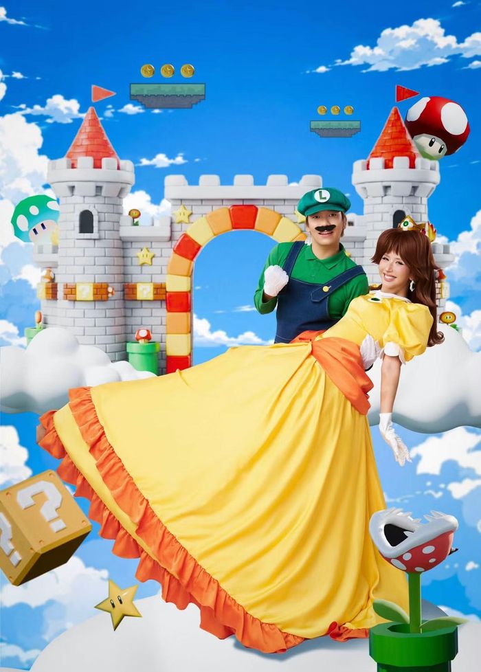 Quỳnh Anh Shyn là công chúa Daisy - Công chúa của vương quốc Sarasaland. Nam Phùng là Luigi - nhân vật em trai Mario, người được fan "đẩy thuyền" với Daisy.