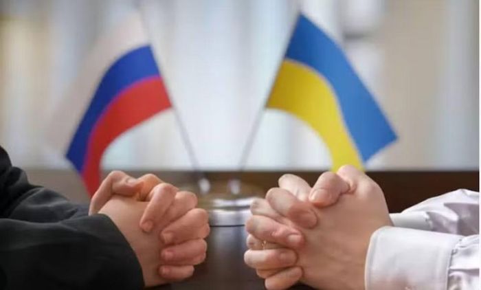 Kiev ưu tiên các vấn đề an ninh năng lượng, hàng hải, trao đổi tù binh và khả năng tổ chức hội nghị thượng đỉnh giữa lãnh đạo ba nước.