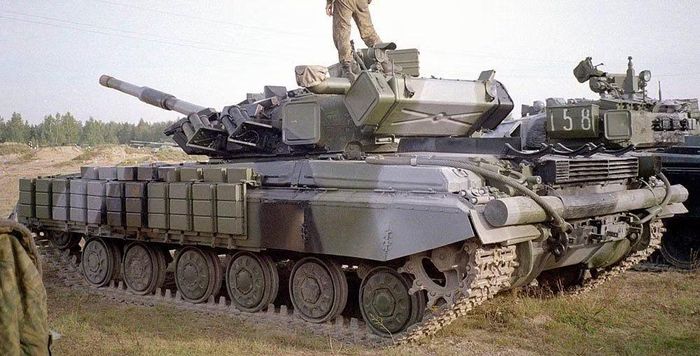 Tổng cộng có 1.192 xe tăng T-64 được sản xuất. Trong thời gian phục vụ ngắn ngủi, nhiều vấn đề khác nhau đã phát sinh với động cơ, khung gầm và các hệ thống khác.