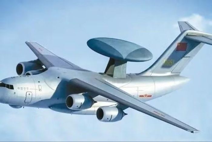 Theo các nhà quan sát phương Tây, Trung Quốc đã cho thấy sự tiến bộ đáng kể về sức mạnh quân sự khi ra mắt máy bay cảnh báo sớm KJ-3000 thế hệ mới.