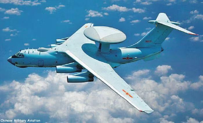 Trong khi đó KJ-3000 vượt trội các phiên bản cũ về mọi thông số cơ bản, cung cấp cho PLAAF cấu hình cao - thấp độc đáo khi sử dụng máy bay AWACS, không ghi nhận trường hợp tương tự ở bất kỳ quân đội nào khác trên thế giới.