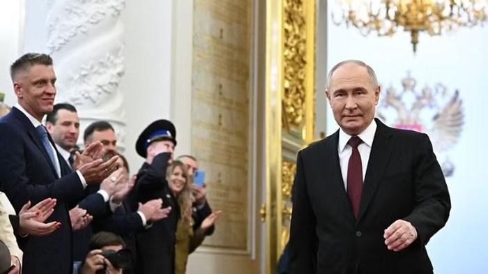 Ông Putin khẳng định Nga không mong muốn chiến tranh với châu Âu, nhưng tuyên bố Moskva sẵn sàng đối phó nếu xung đột xảy ra.