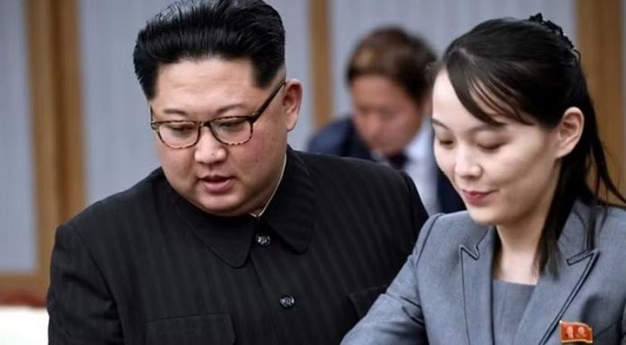 Động thái diễn ra sau khi bà Kim Yo-jong, em gái lãnh đạo Kim Jong-un, tuyên bố Triều Tiên sẽ triển khai vũ khí chiến thuật mới dọc biên giới liên Triều, đồng thời khôi phục hoạt động phát thanh tuyên truyền để đáp trả những hành động của Hàn Quốc.
