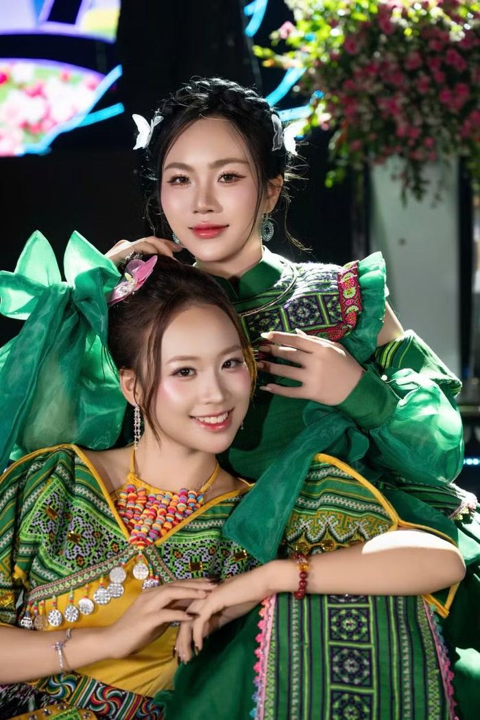 Hai ca sĩ trẻ Đặng Ngọc Anh và Nguyễn Thụy Hải Anh đang từng bước khẳng định dấu ấn riêng trên hành trình theo đuổi âm nhạc chuyên nghiệp