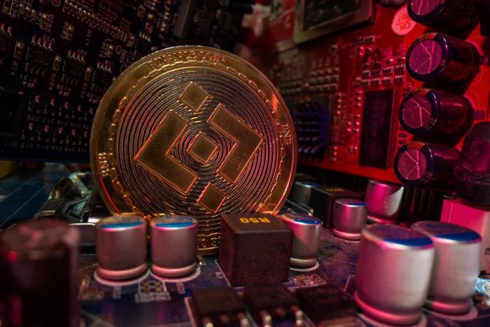 Vụ tấn công Binance phơi bày rủi ro an ninh tại các sàn giao dịch tiền mã hóa. Ảnh: Reuters.