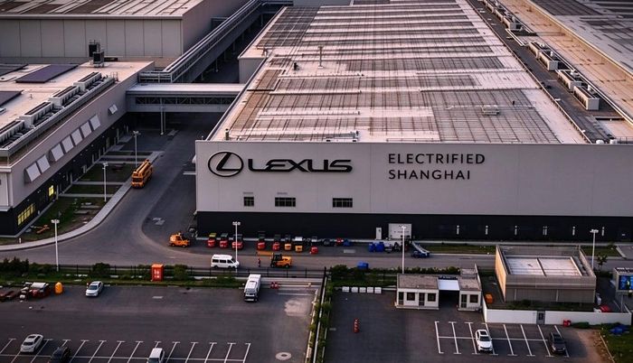  Bên ngoài nhà máy Electrified Shanghai của Lexus ở Thượng Hải (Trung Quốc). Ảnh: Autohome. 