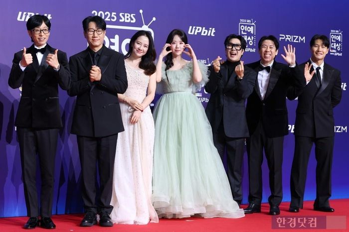  Sau 16 năm lên sóng, chương trình đã rất nhiều lần thay đổi thành viên. Lee Kwang Soo, Gary từng là thành viên cố định đã lần lượt rời đi. Ảnh: Hankyung. 