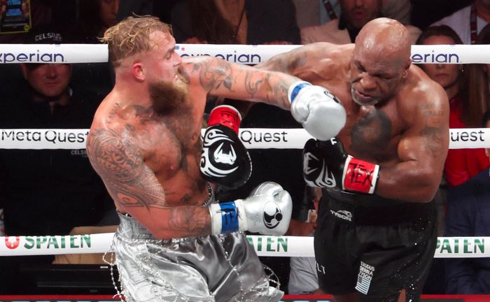 Tyson hạ Marvis Frazier sau 30 giây vào tháng 7/1986, chiến thắng nhanh nhất trong sự nghiệp chuyên nghiệp của ông.