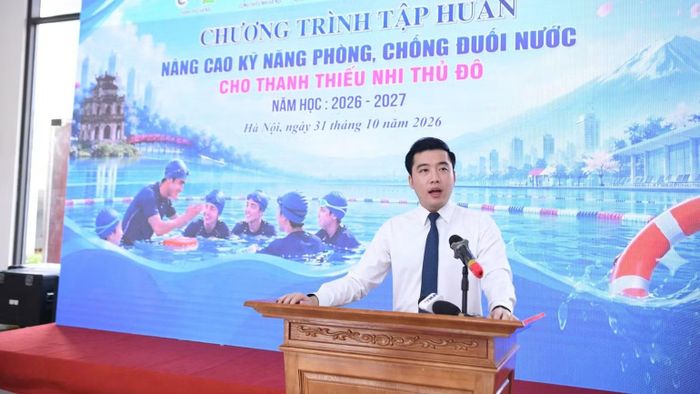 Đồng chí Dương Minh Đức - Phó Bí thư Thành đoàn, Chủ tịch Hội đồng Đội Thành phố, Giám đốc Cung Thiếu nhi Hà Nội phát biểu tại chương trình. (Ảnh: Ban tổ chức)