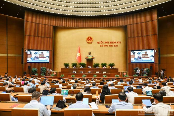 Quang cảnh phiên thảo luận tại hội trường sáng 31/10. (Ảnh: DUY LINH)