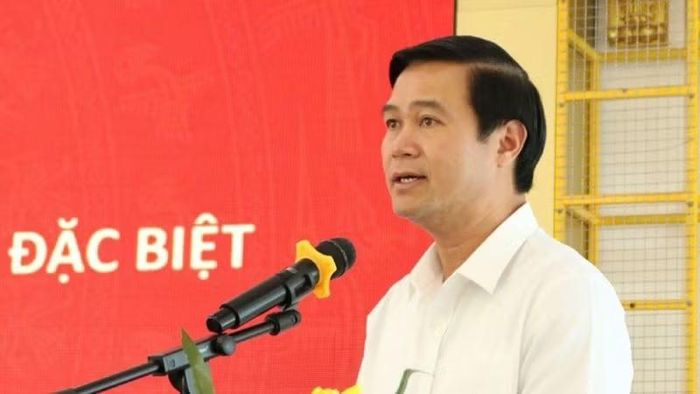 Đồng chí Lê Xuân Lợi, Phó Chủ tịch Ủy ban nhân dân thành phố Bắc Ninh phát biểu tại buổi gặp mặt.