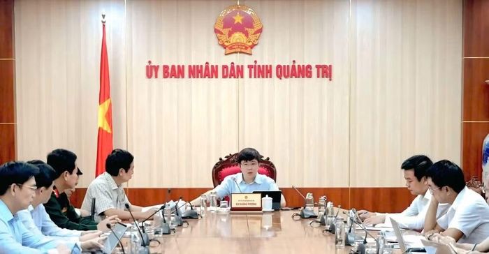 Ông Bùi Hoàng Phương, Chủ tịch UBND tỉnh chủ trì buổi làm việc - Ảnh: T.Đ