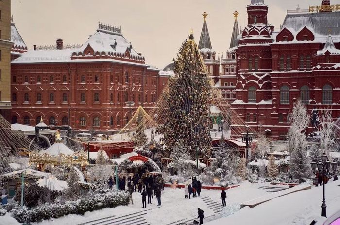 Quảng trường Manezhnaya. Nguồn: Ủy ban Du lịch Thành phố Moscow
