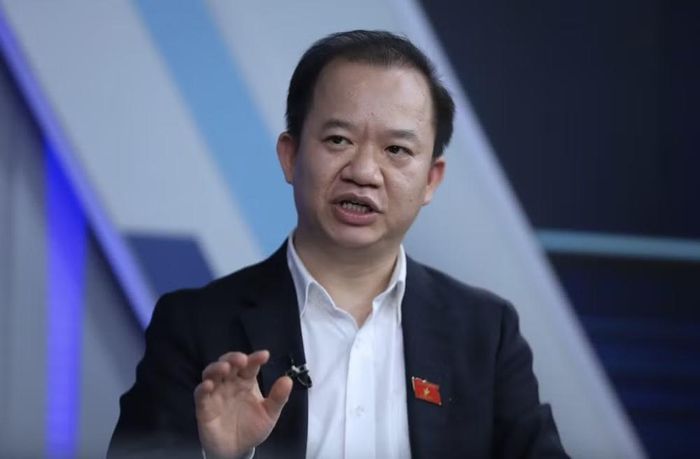 PGS.TS Bùi Hoài Sơn. Ảnh: NVCC