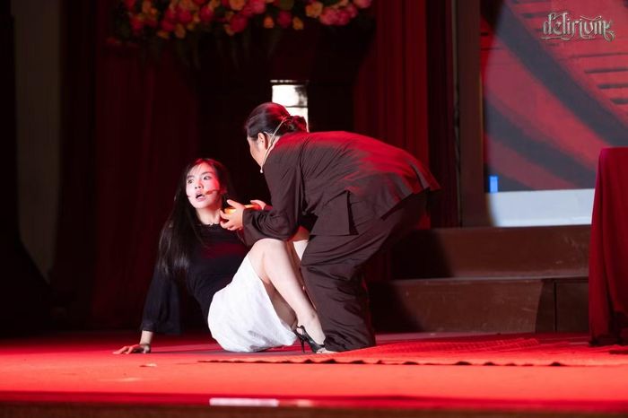 Vở kịch “Rashomon” khơi gợi suy ngẫm về cách một sự thật có thể bị bóp méo dưới nhiều góc nhìn.