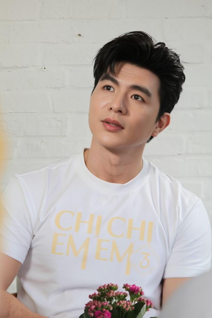 Chị chị em em 3 do Nguyễn Hữu Hoàng đạo diễn, quy tụ Kỳ Duyên, Ninh Dương Lan Ngọc, Chi Pu, Quốc Anh và Steven Nguyễn. Phim lấy bối cảnh Bắc Bộ xưa, xoay quanh những mối quan hệ tình cảm phức tạp. Trong phim, Văn Cường là chồng của Thị Liễu, do Ninh Dương Lan Ngọc thủ vai.