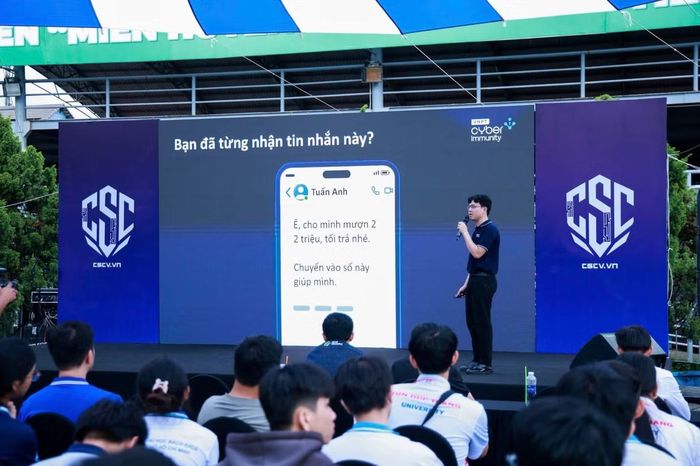 Ông Hoàng Đình Huy, Chuyên gia An toàn thông tin, Trung tâm An toàn thông tin VNPT, chia sẻ tại workshop