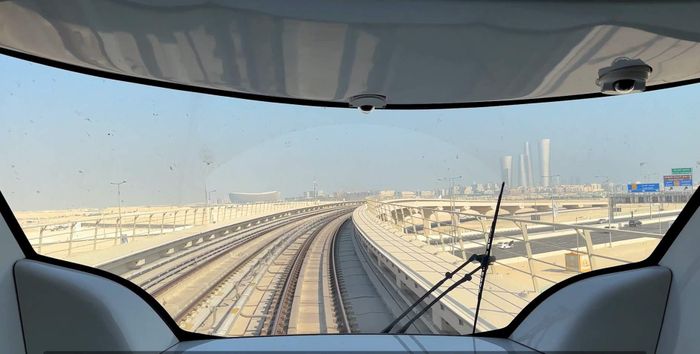 Metro số 2 áp dụng công nghệ cho phép vận hành tự động hoàn toàn mà không cần lái tàu. Ảnh: MAUR