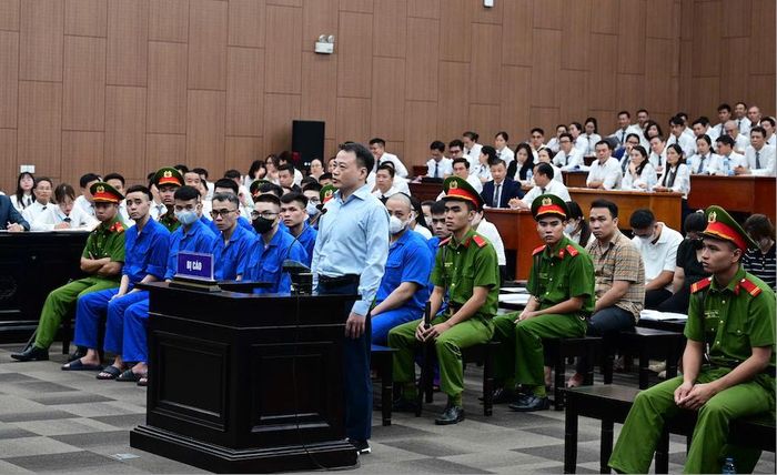 Bị cáo Nguyễn Hòa Bình tại tòa. Ảnh: CTV