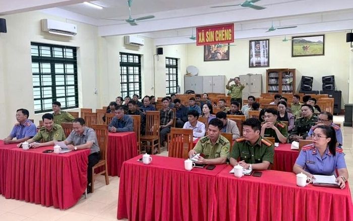  Các đại biểu tham dự buổi tuyên truyền.
