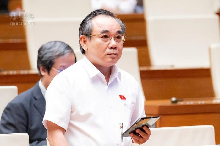  Đại biểu Lê Hữu Trí (Đoàn ĐBQH tỉnh Khánh Hòa) phát biểu thảo luận. Ảnh: Quốc hội
