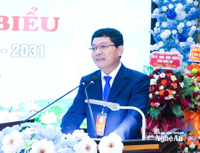 Đồng chí Phạm Trọng Hoàng – Ủy viên Ban Thường vụ Tỉnh ủy, Trưởng ban Tổ chức Tỉnh ủy, Chủ tịch Hội Hữu nghị Việt Nam – Liên bang Nga tỉnh Nghệ An khóa VI phát biểu bế mạc Đại hội. Ảnh: Mai Hoa