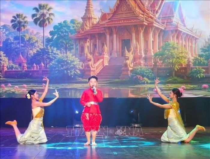 Một tiết mục tôn vinh nét văn hóa của dân tộc Khmer Đồng bằng sông Cửu Long.