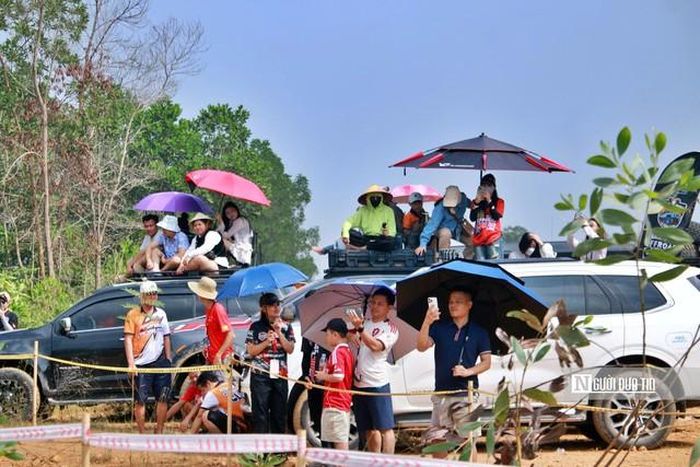 Không chỉ là sân chơi của các tay đua, PVOIL VOC 2026 còn là lễ hội dành cho người yêu xe và đam mê tốc độ.
