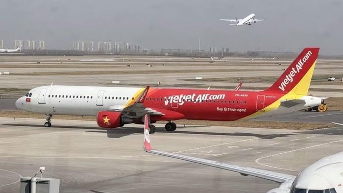 Vietjet đã nộp hồ sơ lên Cơ quan An toàn Hàng không Dân dụng Australia (CASA) để xin cấp Giấy phép Khai thác Hàng không (AOC)