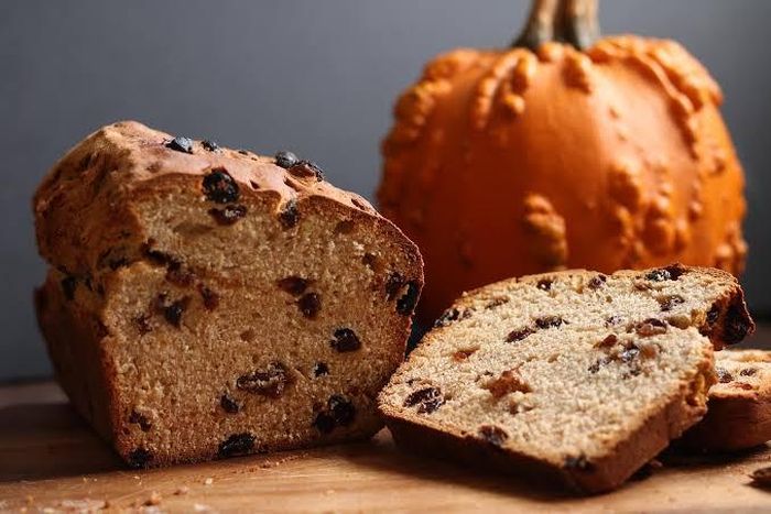 Chiếc bánh dự đoán vui trong dịp Halloween của Ireland. Ảnh: Coopernundrums