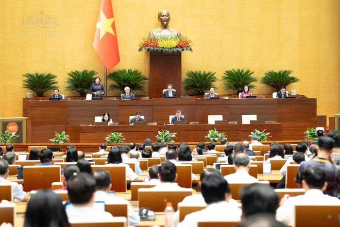 Ba giải pháp giảm sức ép tín dụng ngân hàng. Ảnh: quochoi.vn