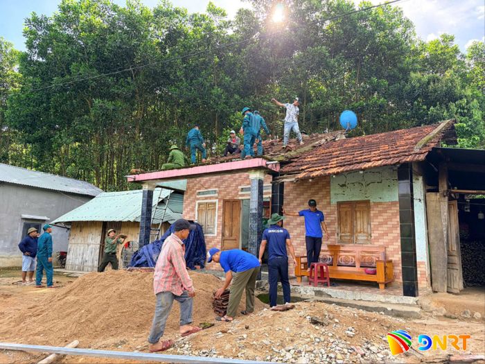 Căn nhà của ông Hồ Văn Cẩn (thôn Làng Gạch, xã Trà Liên) được các lực lượng, đoàn thể hỗ trợ sửa chữa nhanh chóng trong tháng 8/2026. Ảnh: D.Lệ