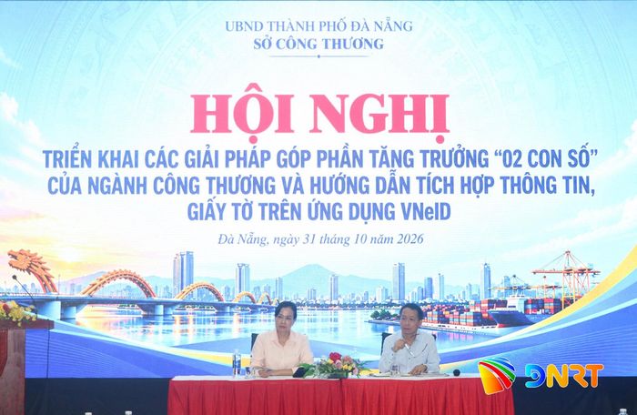 Sở Công Thương ghi nhận các ý kiến đóng góp của doanh nghiệp tại hội nghị. Ảnh: VĂN HOÀNG
