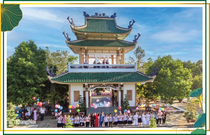 Tết Nguyên tiêu tại Văn miếu Trấn Biên. Ảnh: Lò Văn Hợp