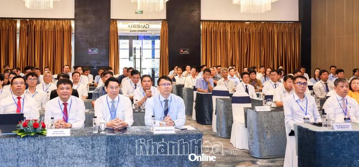 Các đại biểu tham dự đại hội.