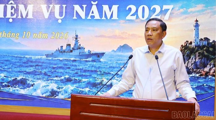 Đồng chí Hoàng Giang - Phó Bí thư Thường trực Tỉnh ủy, Chủ tịch HĐND tỉnh Lào Cai phát biểu tại hội nghị.