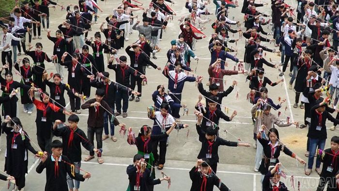 Giờ hoạt động tập thể của Trường Tiểu học & THCS Yên Thành, xã Yên Thành.
