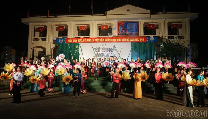 Các tiết mục văn nghệ để lại ấn tượng sâu sắc với đại biểu, vận động viên, người dân và du khách.