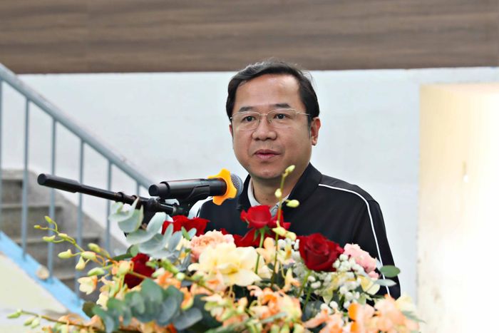 Đồng chí Tôn Thiện Đồng, Trưởng Ban Tổ chức Tỉnh ủy, Khối trưởng Khối Thi đua số 1 năm 2026 phát biểu khai mạc hội thao