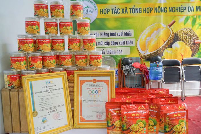 Sầu riêng sấy khô của HTX nông nghiệp Đa Mi