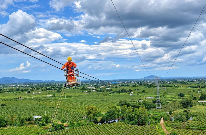 Bảo dưỡng, sửa chữa tuyến đường dây 220 kV Phan Thiết - Hàm Tân