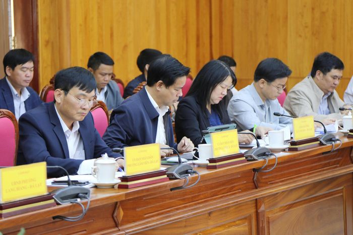 Đại diện các địa phương, đơn vị tại buổi làm việc