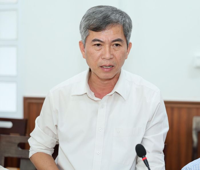 Phó Giám đốc Sở Dân tộc và Tôn giáo tỉnh Lâm Đồng Nguyễn Hoàng Đạo nêu ý kiến tại buổi làm việc