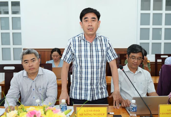Phó Giám đốc Sở Nông nghiệp và Môi trường tỉnh Lâm Đồng Lê Thanh Sơn nêu ý kiến tại buổi làm việc