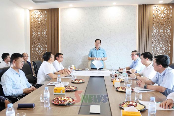 Đồng chí Bí thư Tỉnh ủy làm việc với phường Chiềng Sinh và chủ đầu tư thực hiện Dự án Công viên nghĩa trang thành phố Sơn La.