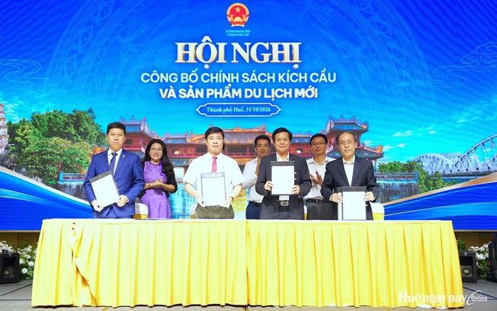 Các đơn vị ký kết biên bản ghi nhớ hợp tác về du lịch y tế, chăm sóc sức khỏe.