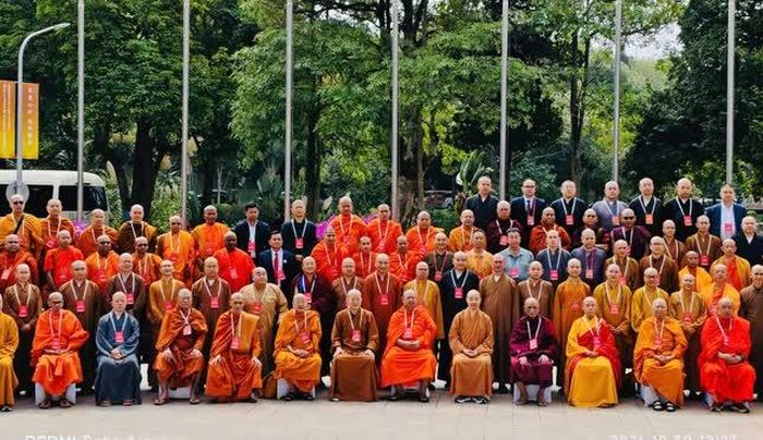 Lưu niệm tại hội nghị