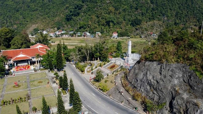 Cột mốc Km0 đường Hồ Chí Minh thuộc địa phận xã Trường Hà, tỉnh Cao Bằng.