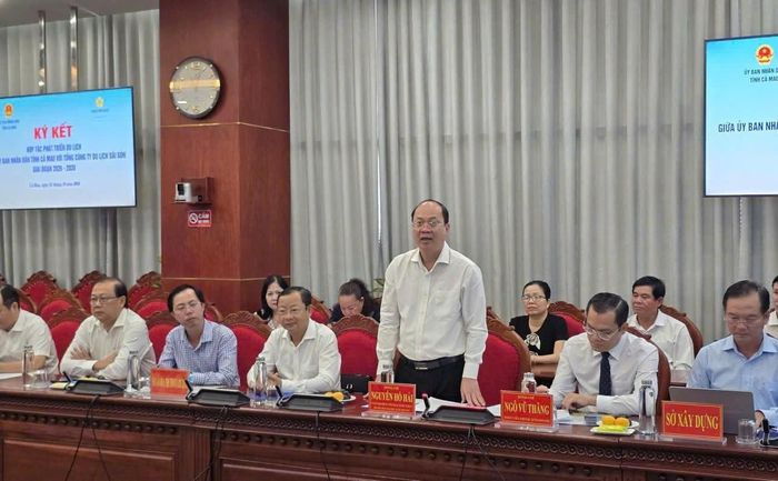 Bí thư Tỉnh ủy Cà Mau Nguyễn Hồ Hải phát biểu, gợi mở những định hướng phát triển du lịch tại địa phương. Ảnh: Bé Sáu.